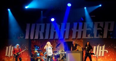 Uriah Heep begeistern zusammen mit April Wine und Heavy Pettin‘ im ausverkauften Docks Hamburg
